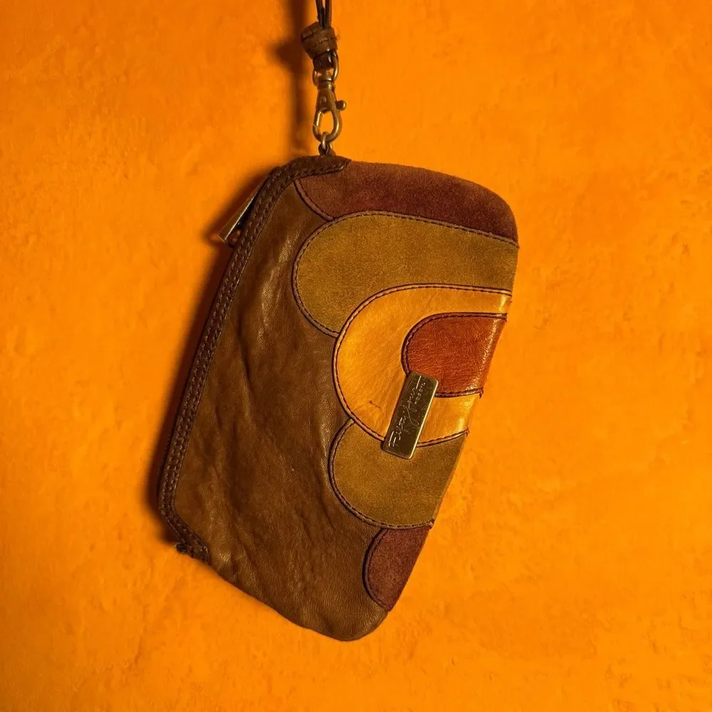 Fossil Fifty Four Patchwork Leather Wristlet – Y2K Boho Brown